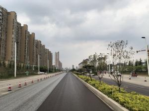 見證高遠(yuǎn)速度！城市道路功能化復(fù)合封層10天11萬平方